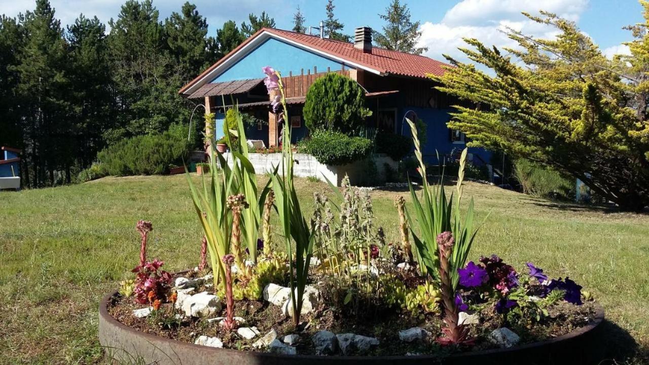 Chalet Ricciano Foligno Exteriör bild