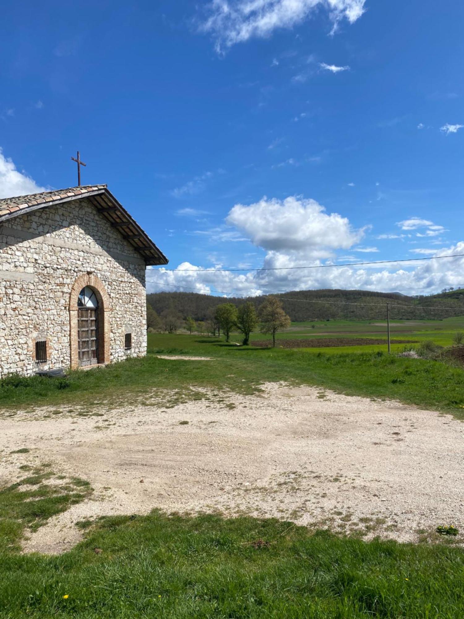 Chalet Ricciano Foligno Exteriör bild