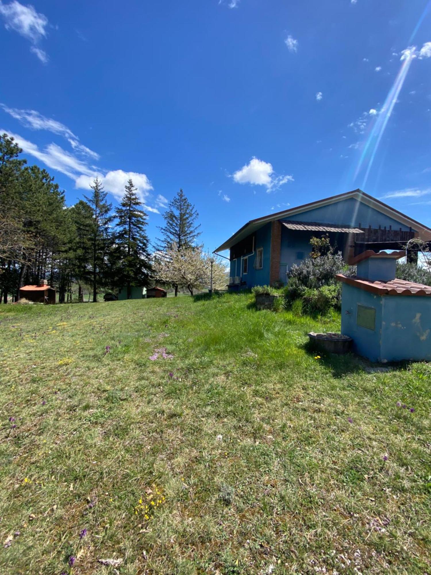 Chalet Ricciano Foligno Exteriör bild
